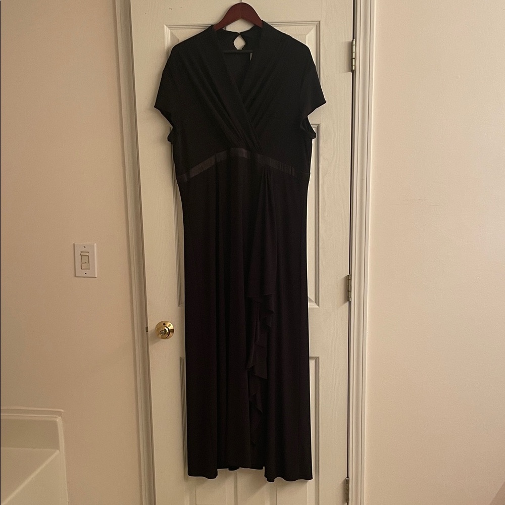 Chic Black Maxi Dress